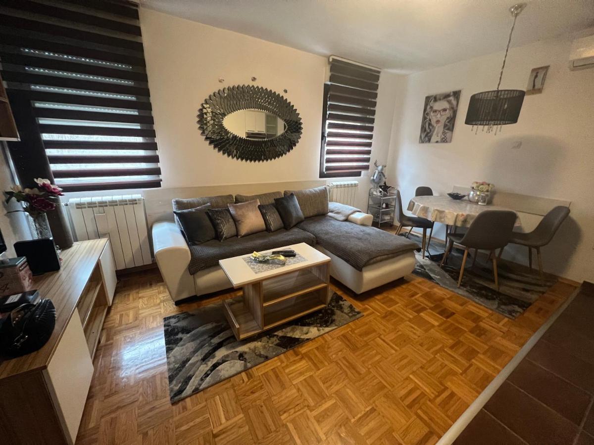 Apartment Sweet Dreams-Close To Zoo,Dinamo Stadium And The City Center 자그레브 외부 사진